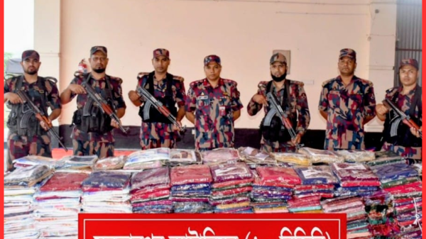 আখাউড়ার বাউতলা সীমান্ত থেকে কোটি টাকার ভারতীয় শাড়ি জব্দ