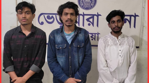 ভেড়ামারায় অস্ত্র, গুলি ও মাদকসহ ৩ ডাকাত সদস্য আটক