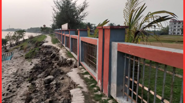 রামপাল সরকারি কলেজ নদীভাঙনের হুমকিতে, জরুরি পদক্ষেপের দাবি