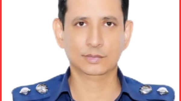 চট্টগ্রামের এসপির পা ভাঙল, হেলিকপ্টারে ঢাকায় নেওয়া হলো