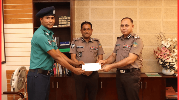 হত্যা ও ক্লু-লেস মামলার রহস্য উদ্ঘাটনে জিএমপি’র সাফল্য, কর্মকর্তাদের পুরস্কৃত