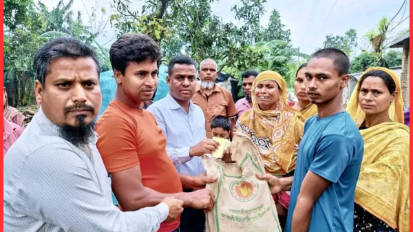 পীরগঞ্জে বজ্রপাতে নিহত দুই পরিবারের মাঝে নগদ সহায়তা প্রদান