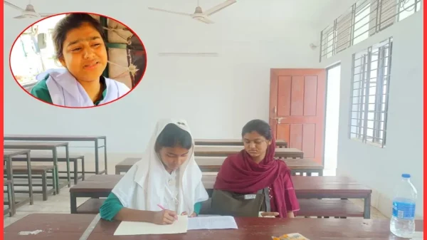 চাচার মারধরে এসএসসি পরীক্ষার্থীর হাত ভাঙার অভিযোগ, ইউএনওর সহায়তায় পরীক্ষায় অংশগ্রহণ