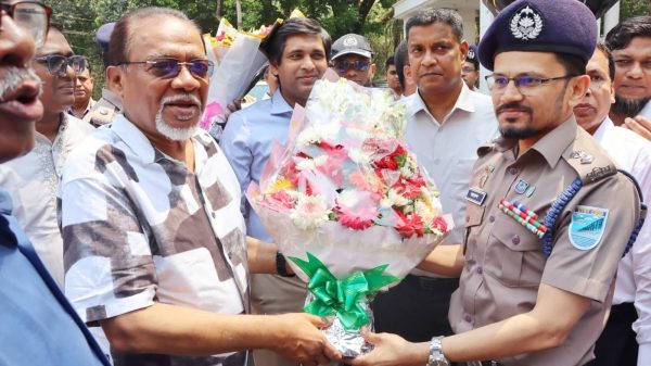 ফরিদপুরে উপদেষ্টা ইসমাইল জবিউল্লাহর ব্যস্ত দিন