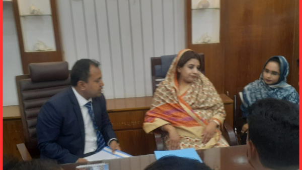 বাংলাদেশে তেলের দাম এখনও অপরিবর্তিত