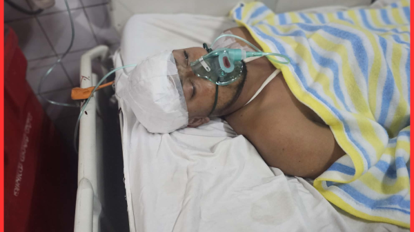 মোটরসাইকেল–অটোরিকশা সংঘর্ষে যুবক গুরুতর আহত, ঢাকা মেডিকেলে চিকিৎসাধীন