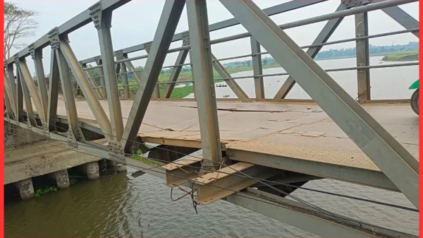 নলজুর নদীর সেতু দেবে যাওয়ায় সুনামগঞ্জ–জগন্নাথপুর–ঢাকা মহাসড়কে যান চলাচল বন্ধ