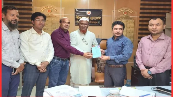 নীলফামারীর কিশোরগঞ্জে আনুষ্ঠানিকভাবে ফুয়েল কার্ড বিতরণ শুরু