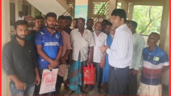 নওগাঁর আত্রাইয়ে বোরোসহ অন্যান্য ফসল নির্বিঘ্নে ঘরে তুলতে উপজেলা কৃষি কর্মকর্তার সমন্বিত তৎপরতা