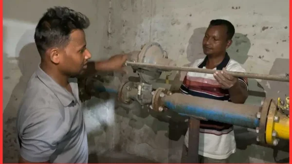 অভিনব পদ্ধতিতে গ্যাস চুরি: ফতুল্লায় ডাইং কারখানায় তিতাসের অভিযান, সংযোগ বিচ্ছিন্ন ও মিটার জব্দ