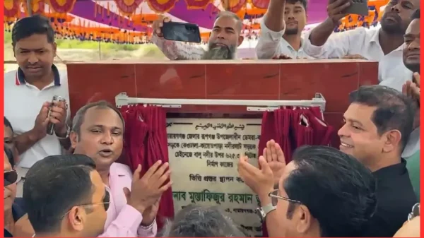 চিলমারীতে শিশু আয়শা হত্যার তদন্তে অগ্রগতি নেই, বিক্ষোভে ফুঁসে উঠল এলাকাবাসী