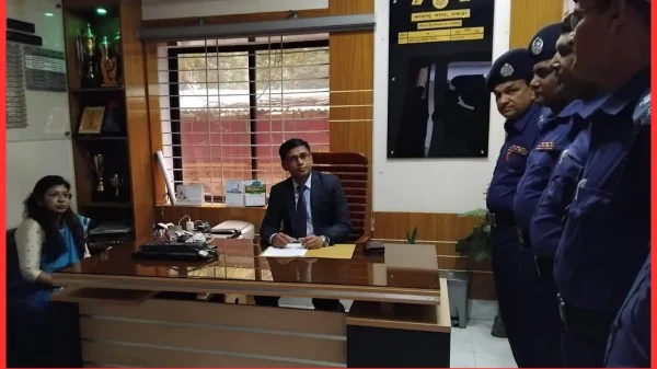 বগুড়ার কাহালু থানায় জেলা প্রশাসকের পরিদর্শন, সেবার মানোন্নয়নে নির্দেশনা
