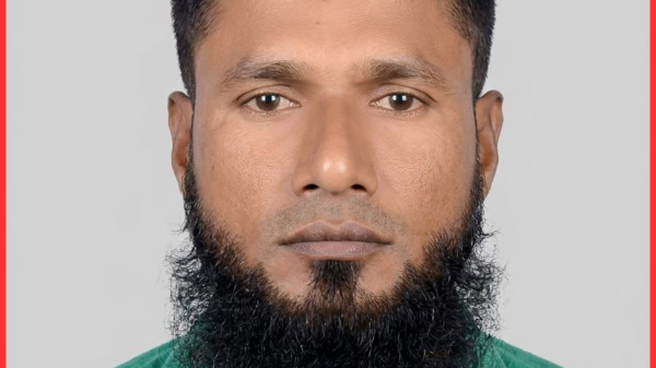 উজিরপুরে ত্রাসের রাজত্ব কায়েম করেছেন মাদক সম্রাট কবির; অতিষ্ঠ এলাকাবাসী