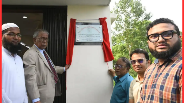 বেরোবিতে একই ল্যাব দ্বিতীয়বার উদ্বোধন: সমালোচনার ঝড়